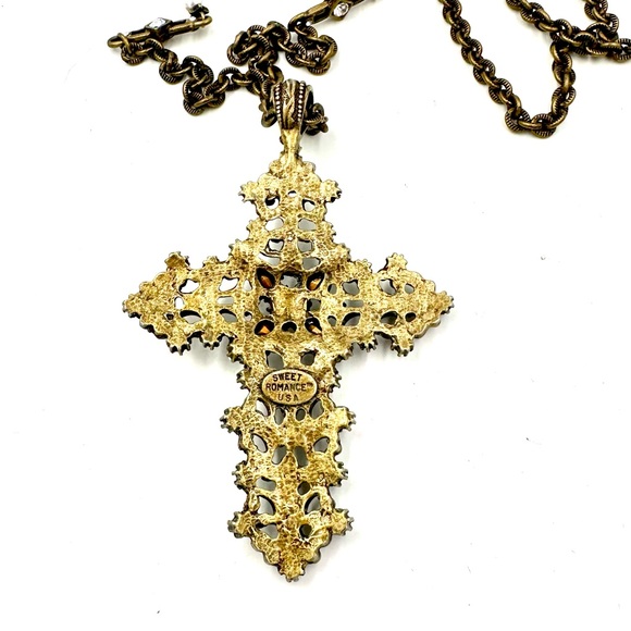 Sweet Romance Lace Cross Pendant Necklace Crystal & Seed Pearls NWOT - Picture 10 of 11